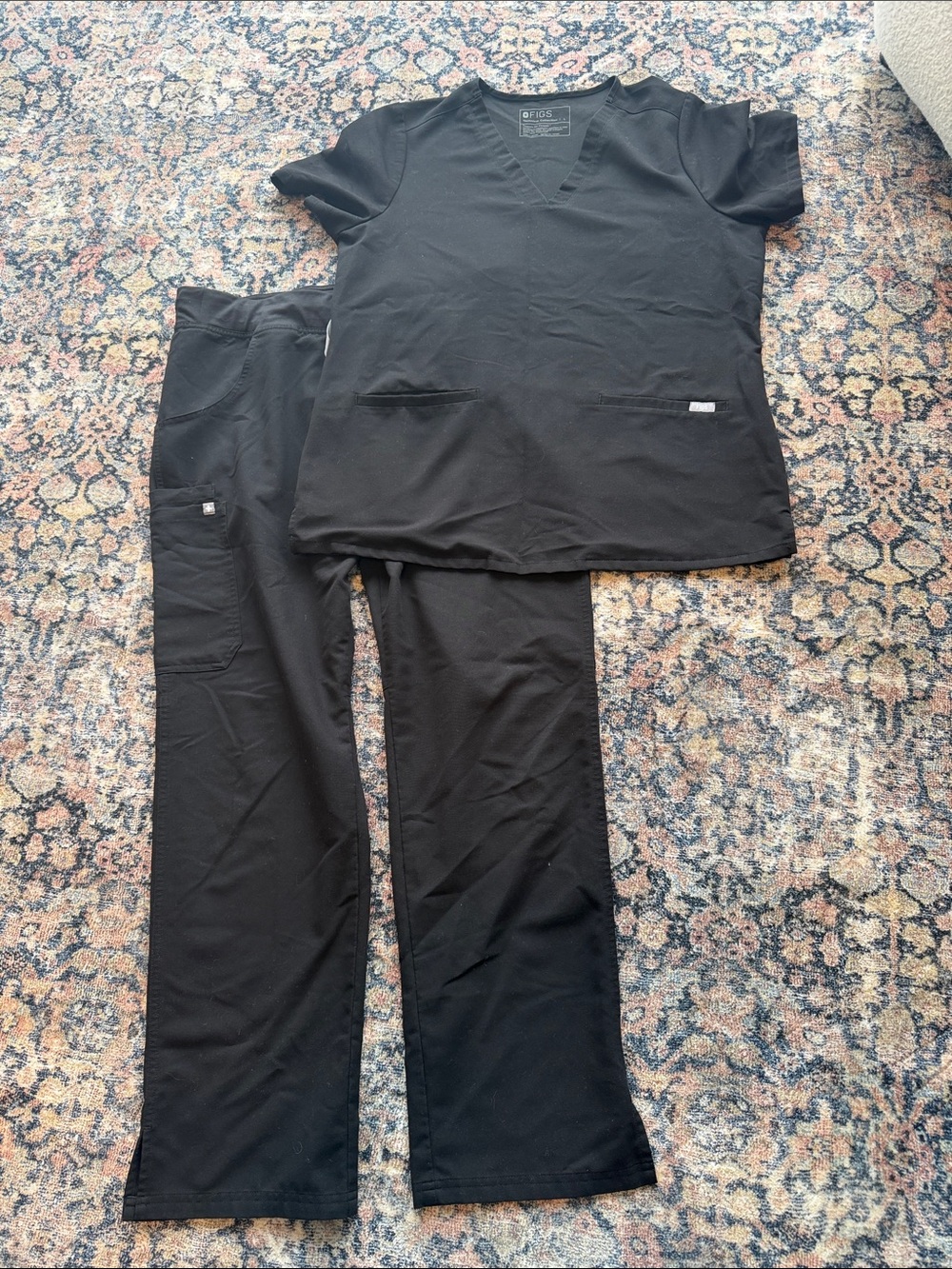 Figs Black Medical Scrub Set - V-Neck Top & Straight Pants